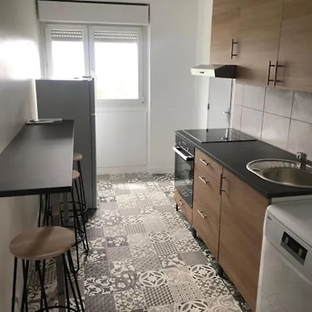 Apartamento Avec Parking Gratuit *